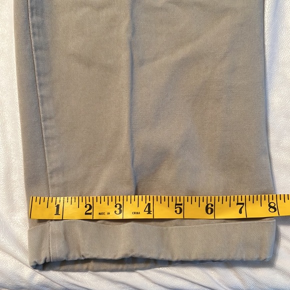 GAP men’s Khaki Pants - Picture 3 of 4